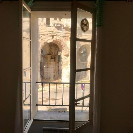 Ferienwohnung Reveil Vue Sur Les Arenes Arles Exterior foto