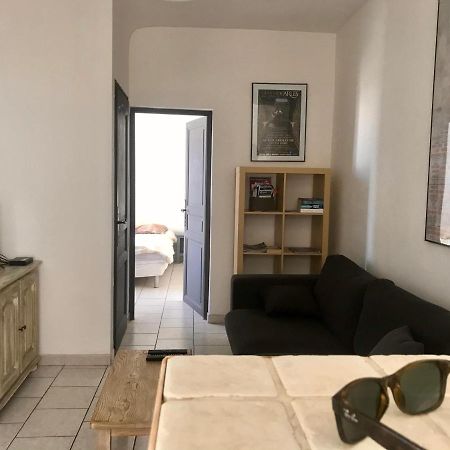 Ferienwohnung Reveil Vue Sur Les Arenes Arles Exterior foto