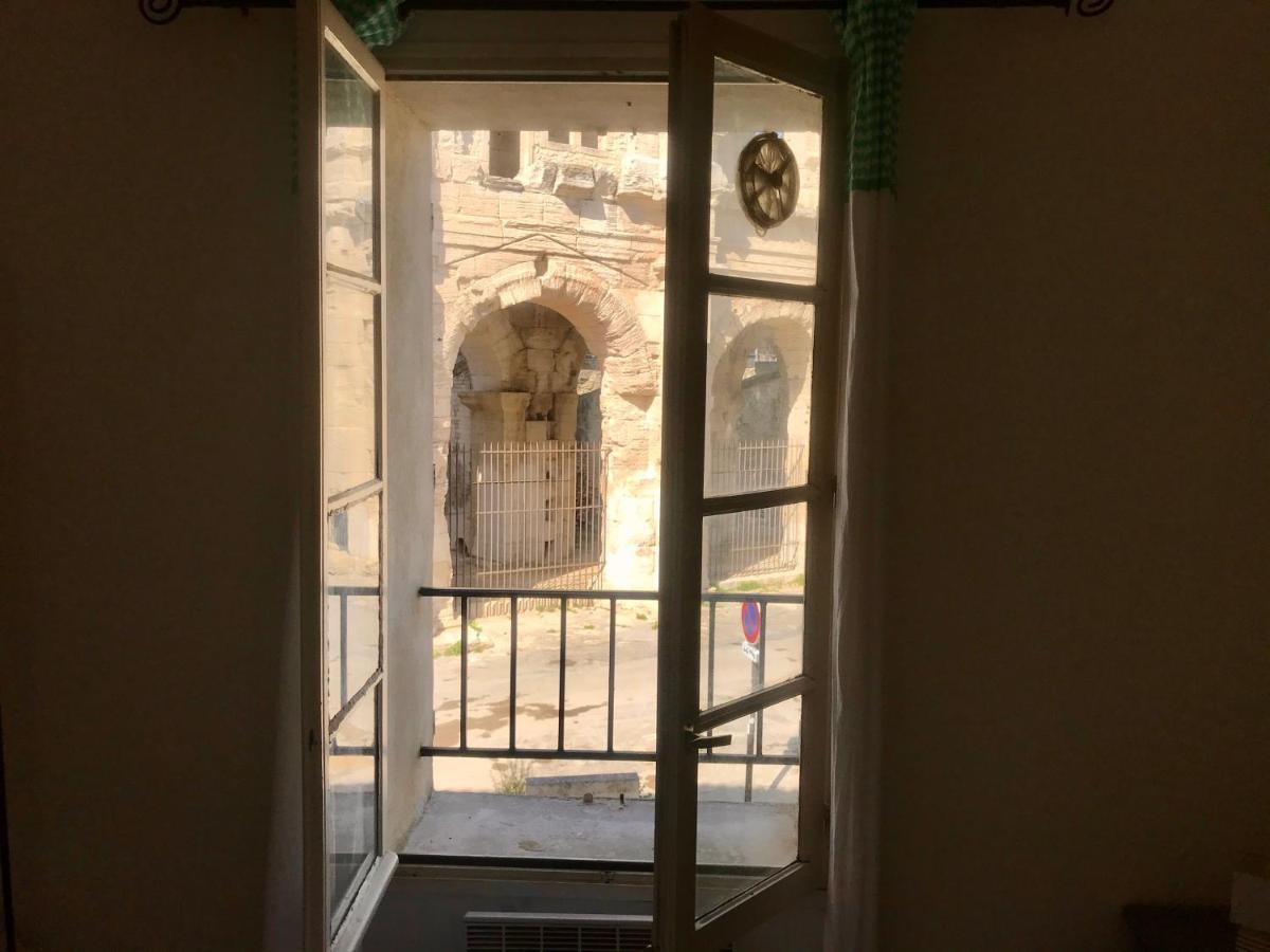 Ferienwohnung Reveil Vue Sur Les Arenes Arles Exterior foto